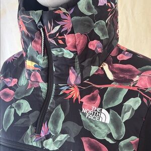 The North Face Down Pull Over